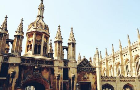 英國(guó)曼徹斯特大學(xué)怎么樣？